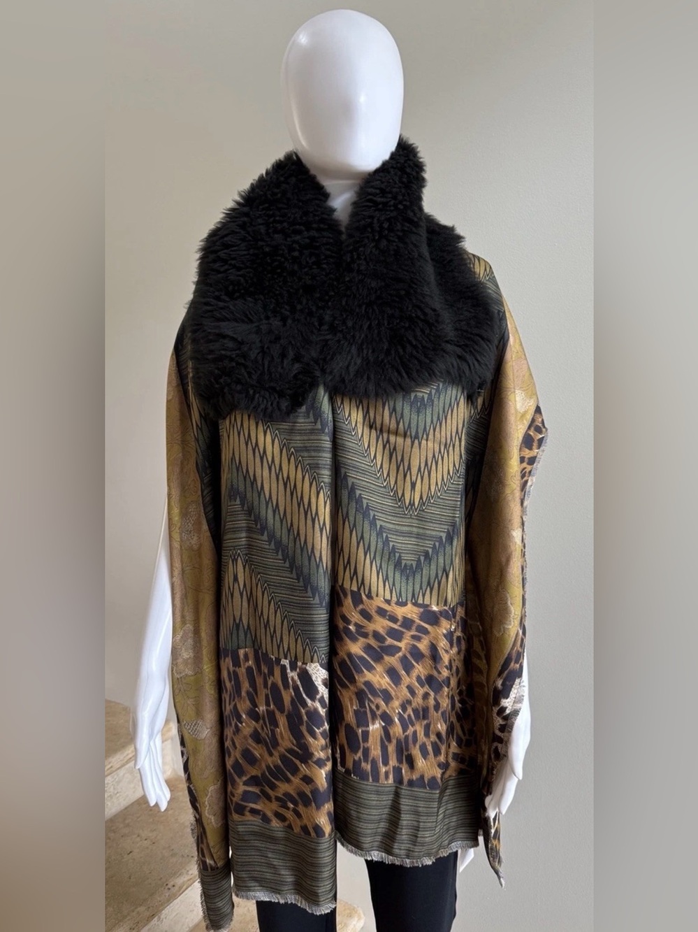 New PIERRE-LOUIS MASCIA Fancy Fur-Trimmed Silk Shawl Scarf